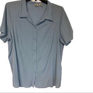 ISLANDER Women’s top, size 2X, button up‎ front Blue crinkle material